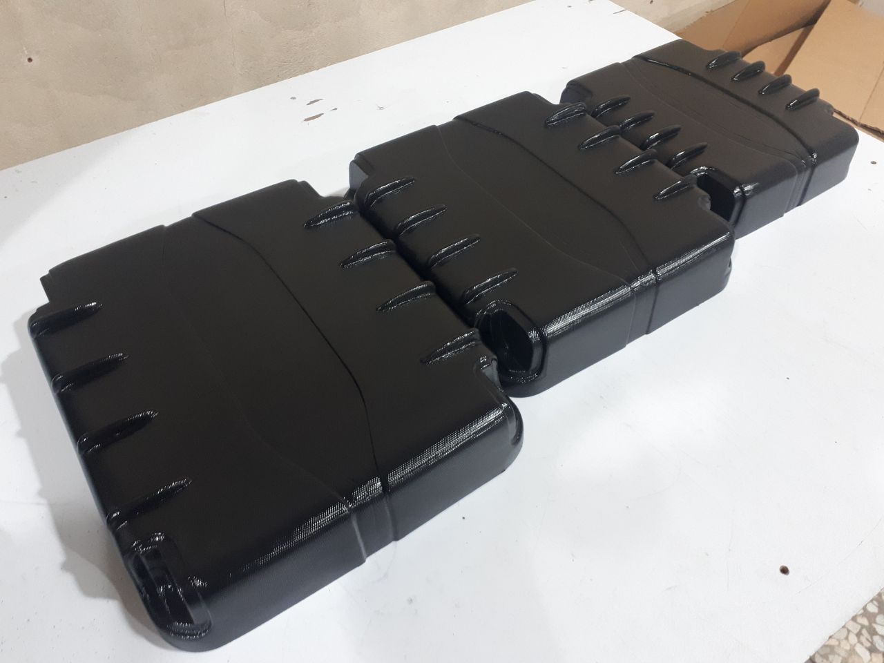 تولید بدنه چمدان پلاستیکی